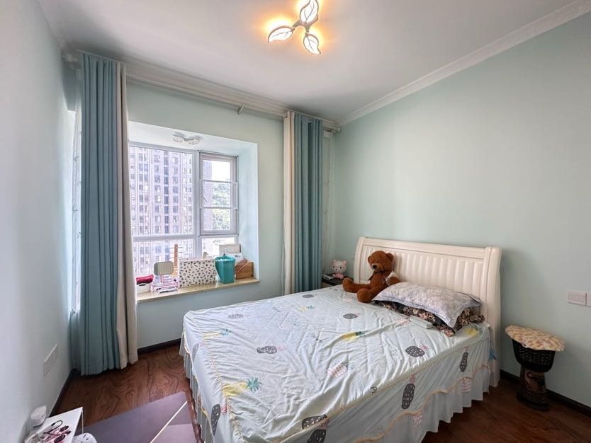 纳电家园 独家 报价：66.8万